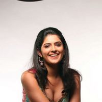 Deeksha Seth Hot In Wanted Telugu Movie Stills | Picture 33393